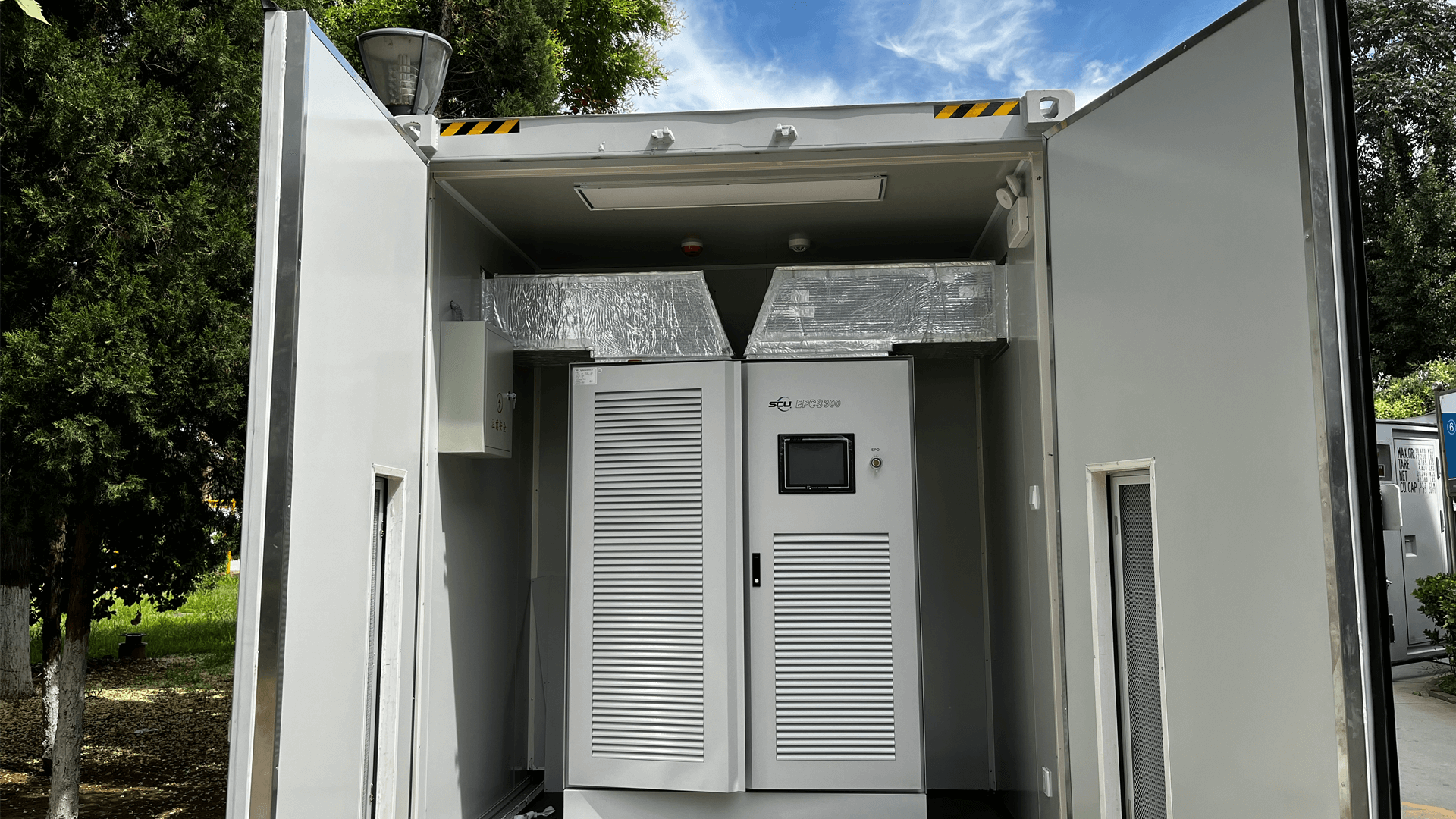 energy storage container