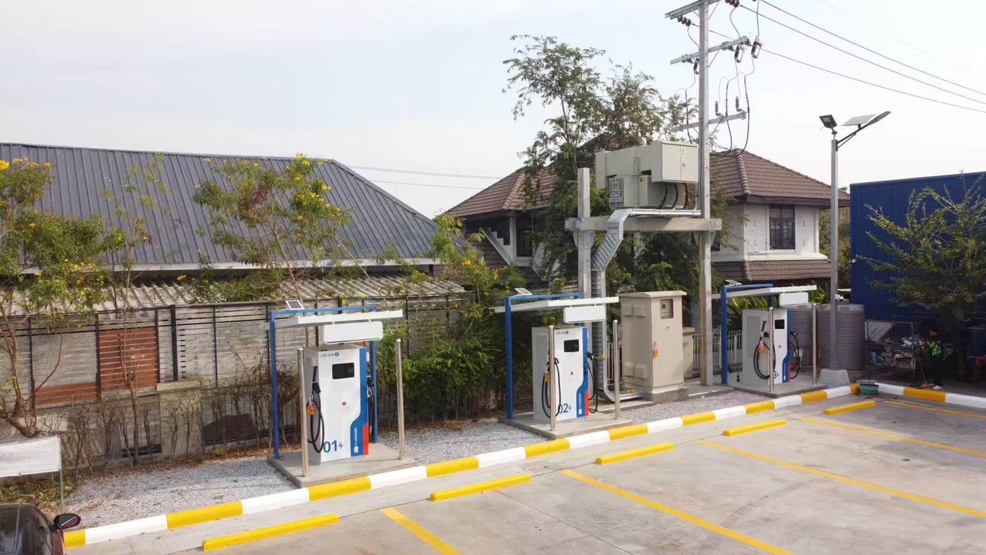Electric Heavy Truck Charging Station